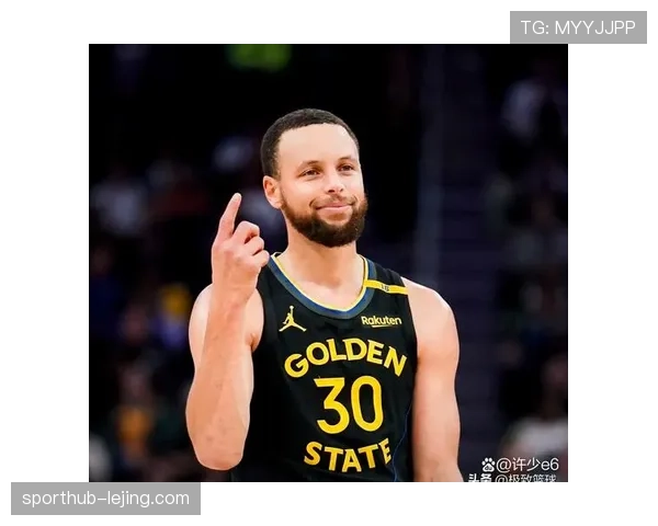 库里引力效应仍在持续 勇士后卫三分威胁重塑防守逻辑 库里引力效应仍在持续 勇士后卫三分威胁重塑防守逻辑